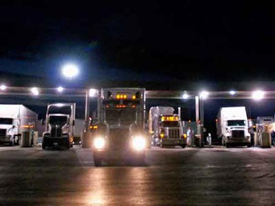 Truck at night-Test-We Fight Fraud